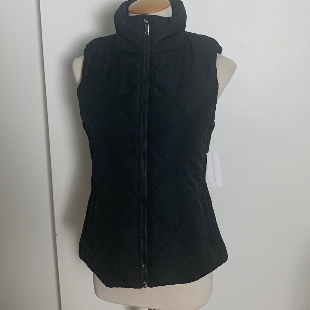 New York & Company Women’s Black Puffer Vest